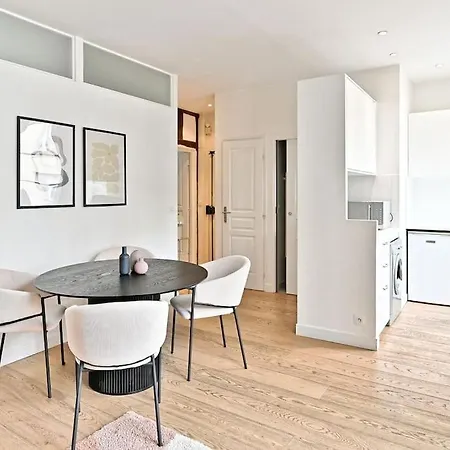 Magnifique Quartier Bon Marche * Paris