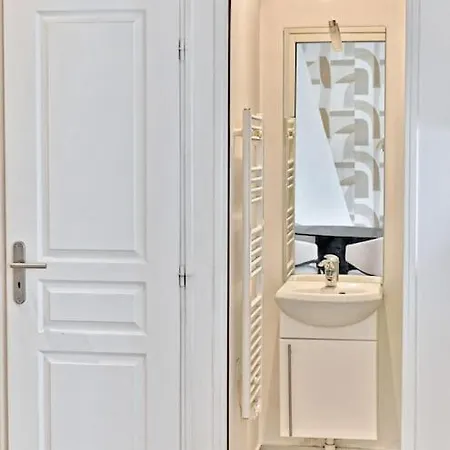 Magnifique Quartier Bon Marche * Paris